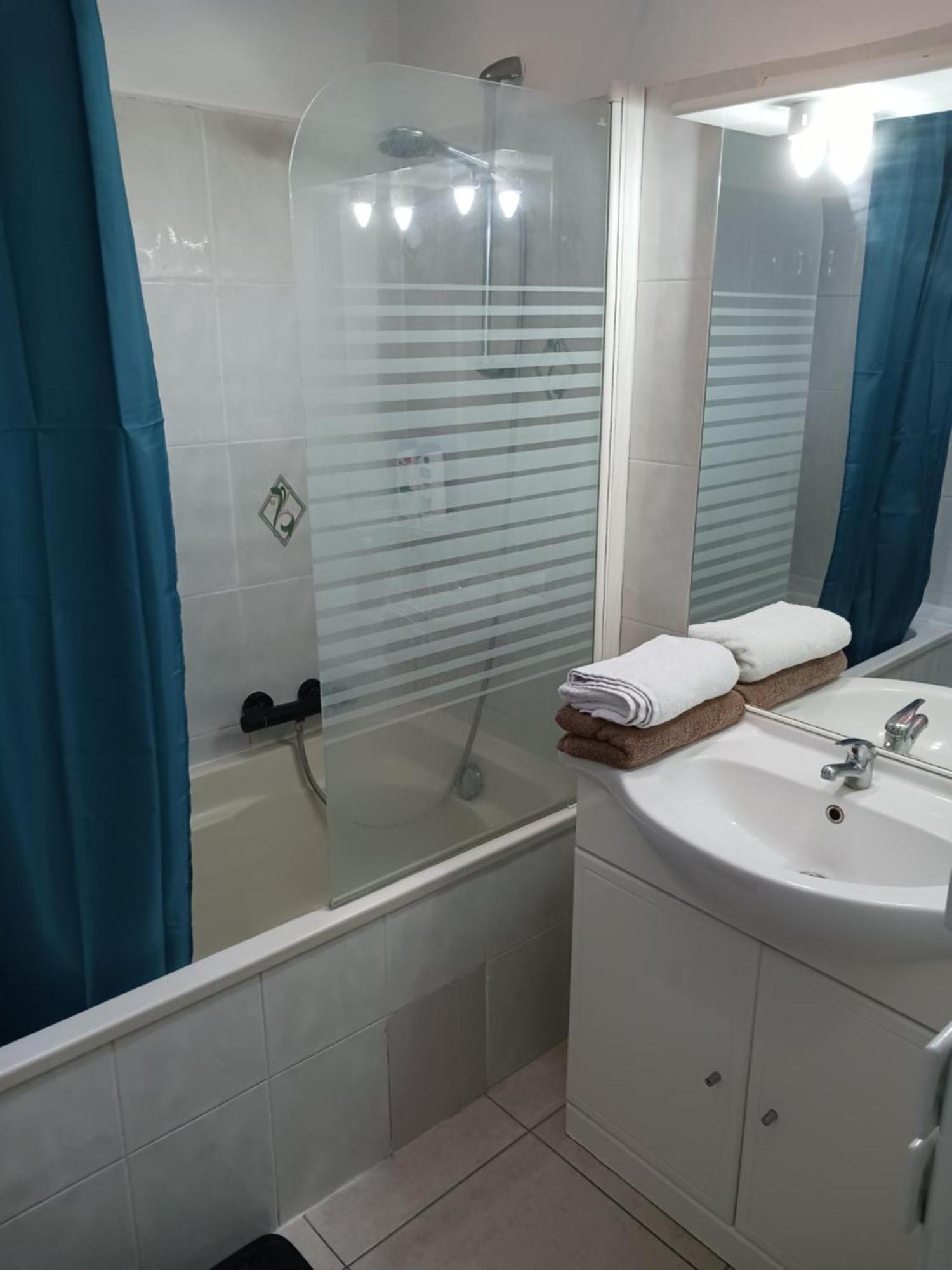 Chambre Privee Climatisee Chez Particulier, Wifi Appartement Perpignan Buitenkant foto